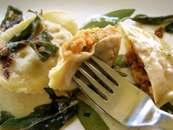 Post image for Cooking Italy:  Cappellacci–Ravioli Filled with Sweet Potatoes, Autumn Browned Butter
