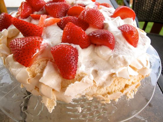 Pavlova Egg