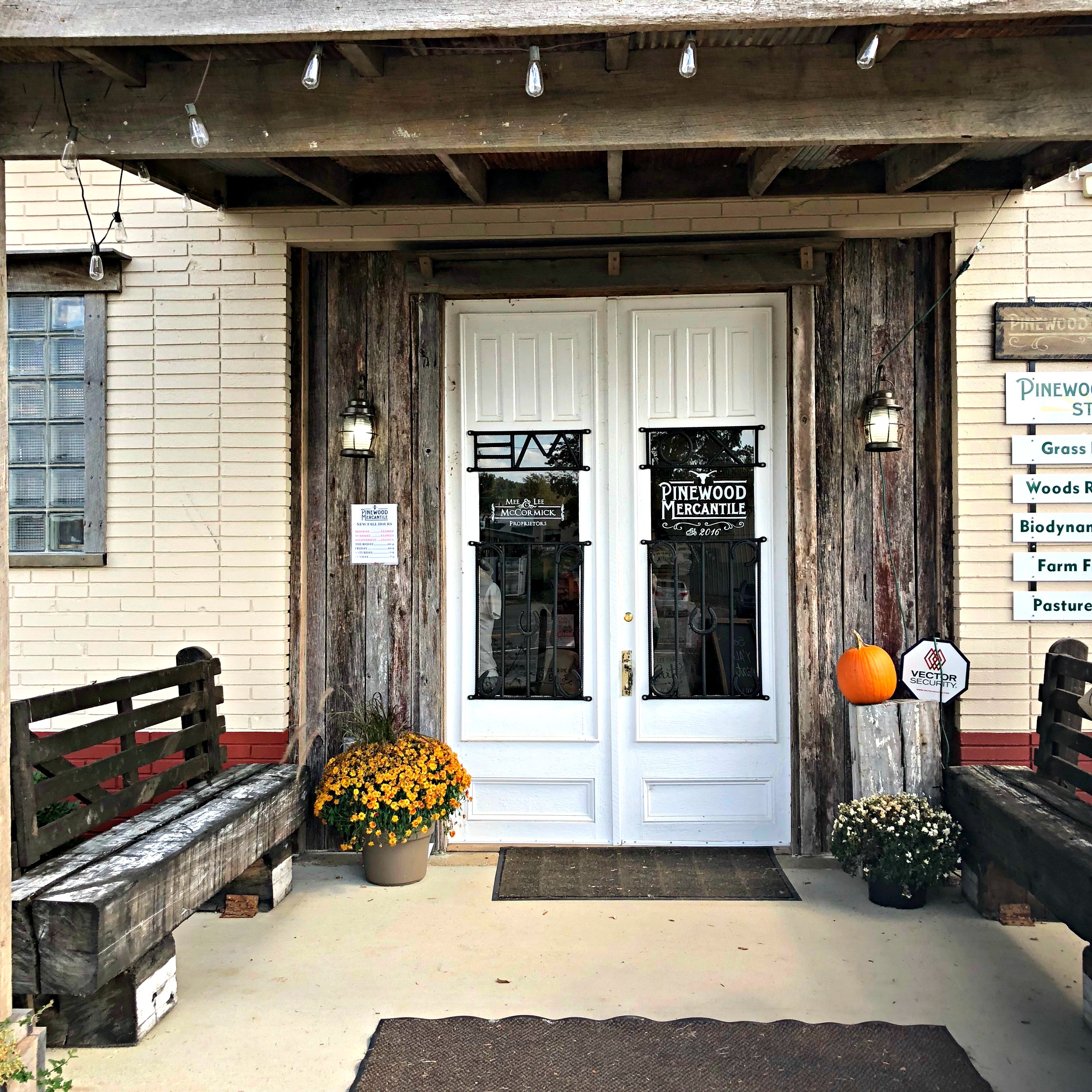 Pinewood Kitchen And Mercantile Nunelly Tn Farm To Table Organic