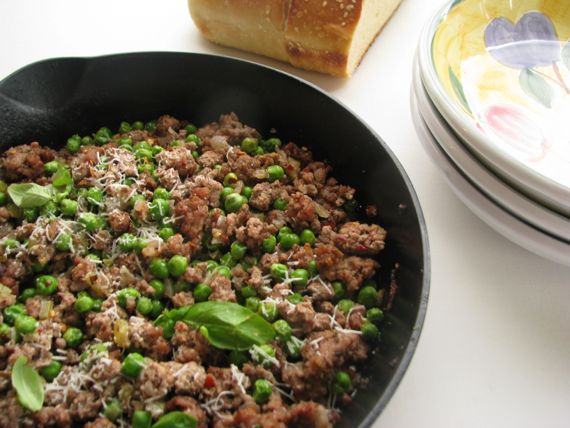 Italian Ground Beef, Peas and Onions