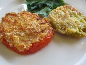 Parmesan Crusted Oven Baked Green and Red Tomatoes