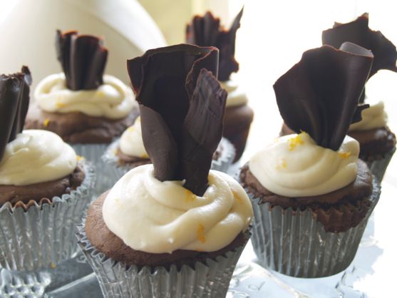 Well Fancy This: Chocolate Ribbon Cupcakes and How to Melt Chocolate