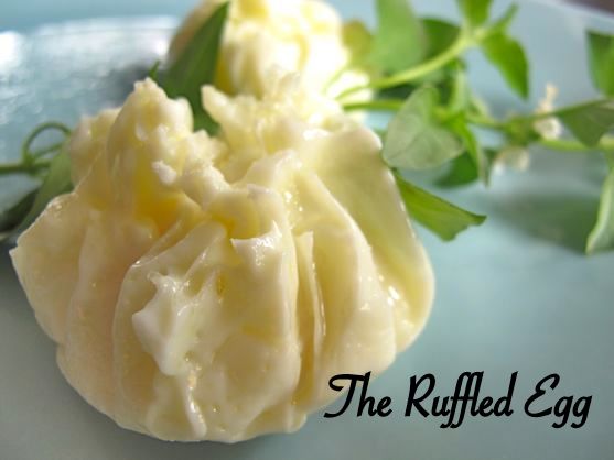 The Ruffled Egg, A French Inspiration of the Poached Egg