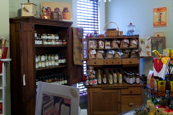 Historic Corner House Antiques 14