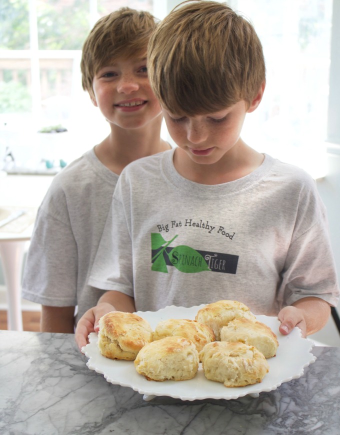 Southern Fluffy Biscuits from Spinach Tiger