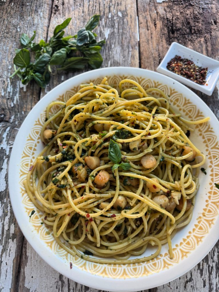 Bucatini Scallops Pesto