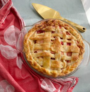 How to Make a Christmas Apple Pie from Spinach TIger