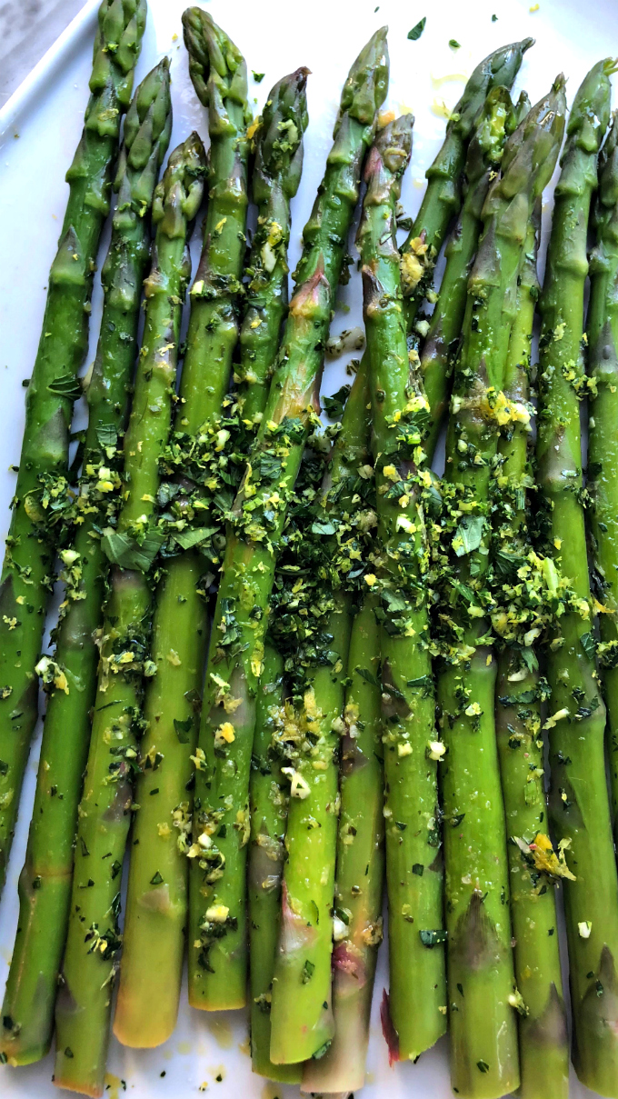 Asparagus Gremolata a great Detoxing Vegetable from Spinach Tiger