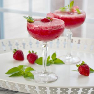 Strawberry Frosé from Spinach Tiger
