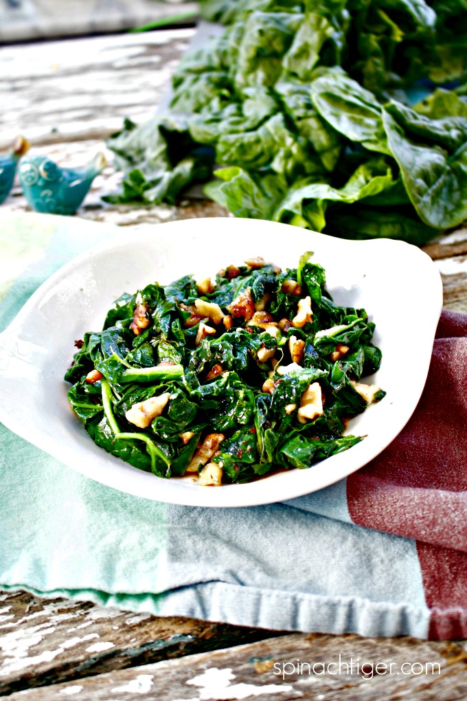 How to make Wilted Garlicky Spinach with Walnuts