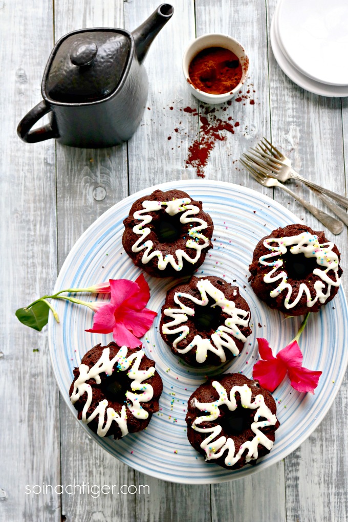 Grain Free Keto Chocolate Bundt Cakes from Spinach Tiger