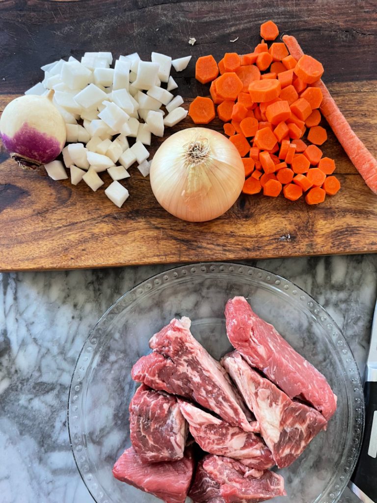 How to ingredients: Cook Short Ribs in Wine
