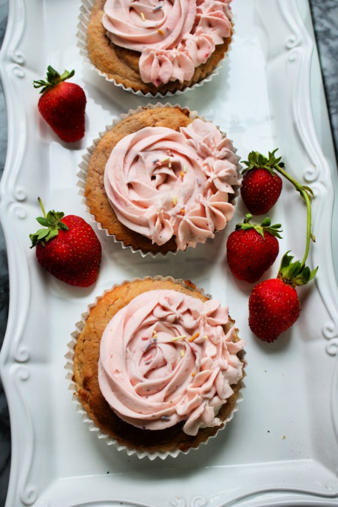 keto strawberry frosting