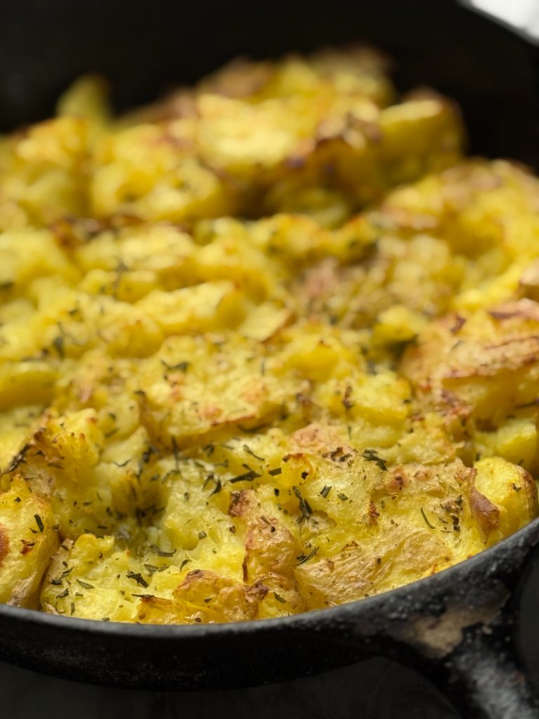 Crispy Smashed Potatoes from Spinach Tiger