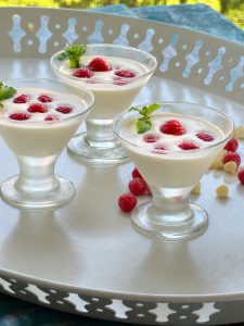 Keto white chocolate mousse